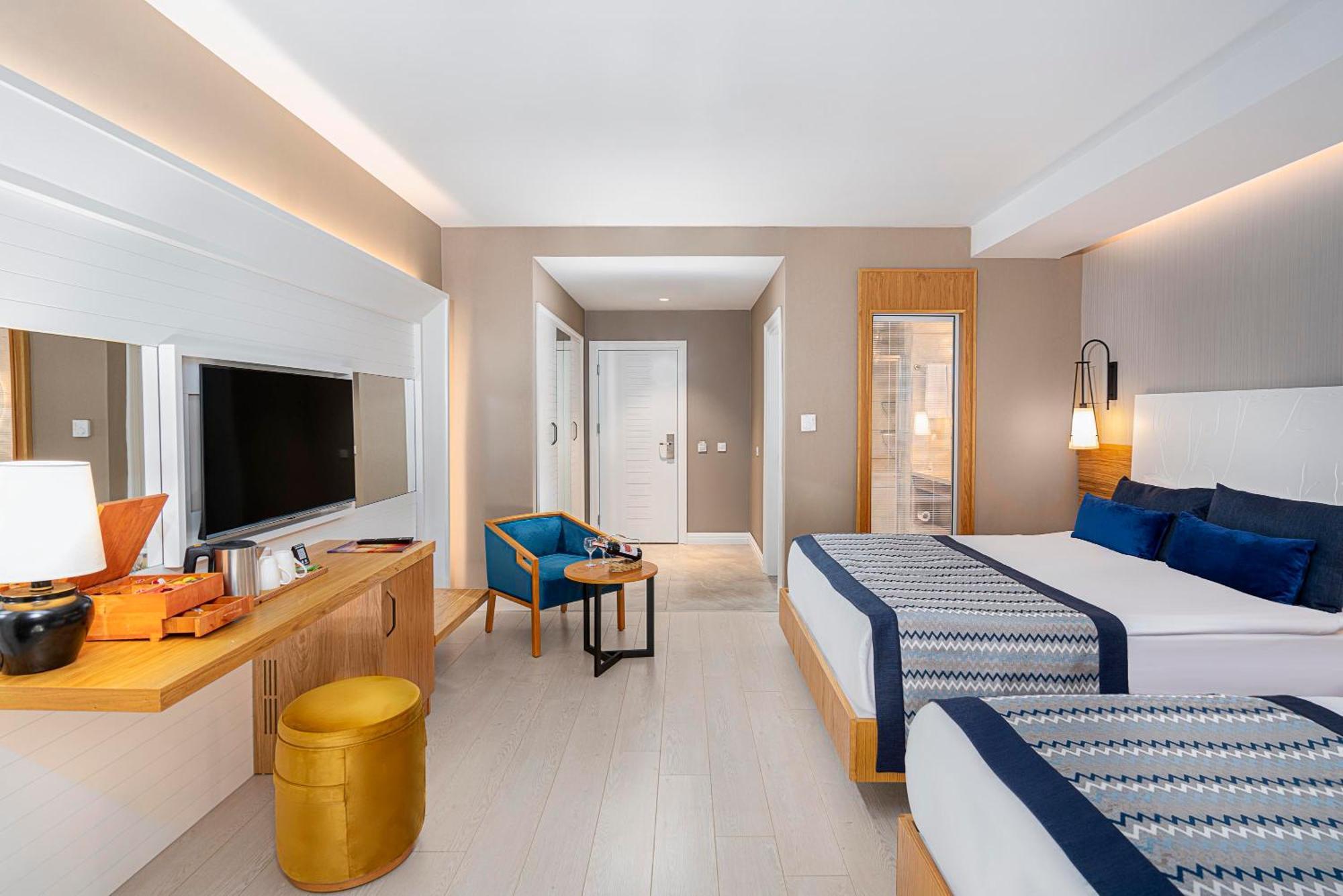 Deluxe Double or Twin Room Spa Bath