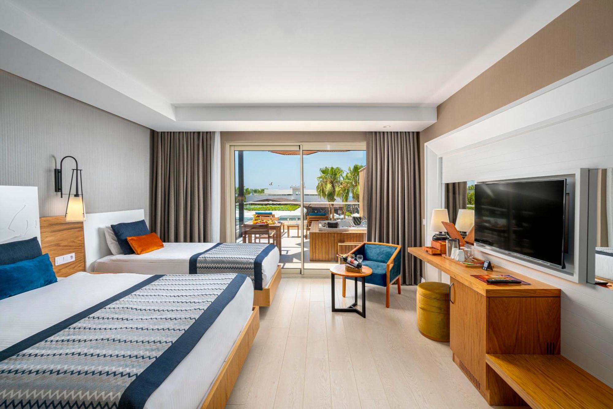 Deluxe Double or Twin Room Spa Bath