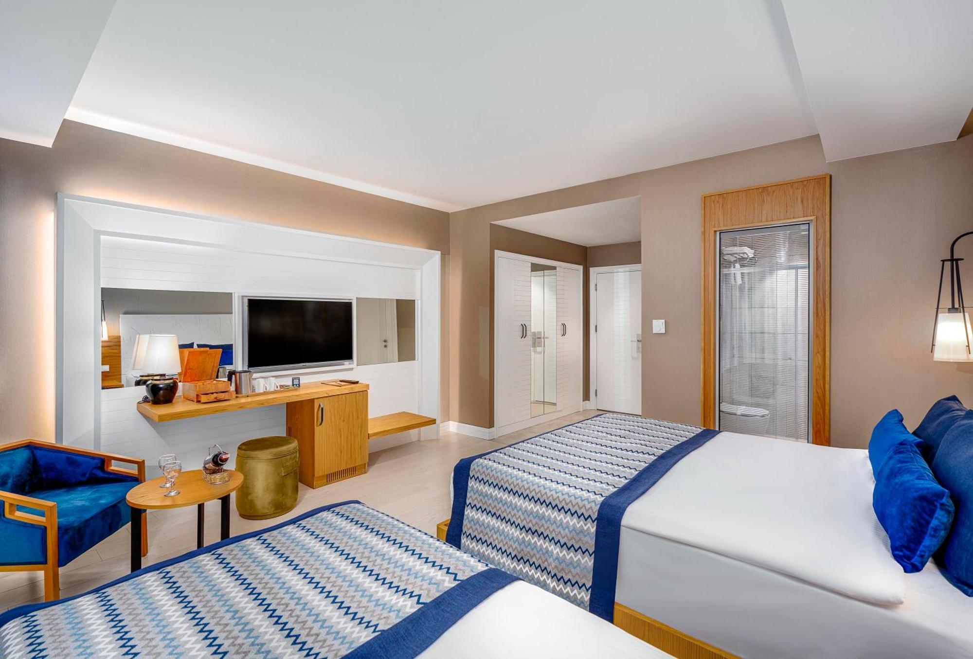 Deluxe Double or Twin Room Spa Bath
